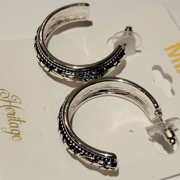 Mixit Heritage Hoop Earrings - Picture 6 of 7